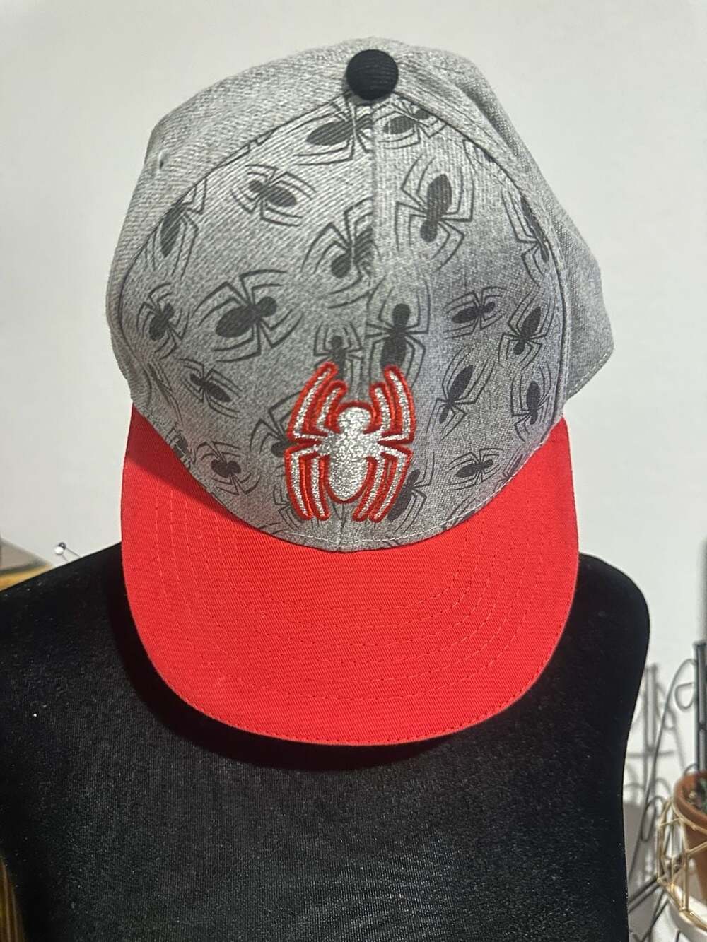 Spider-Man Marvel Comics Hat Grey And Red Cap Snapback One Size